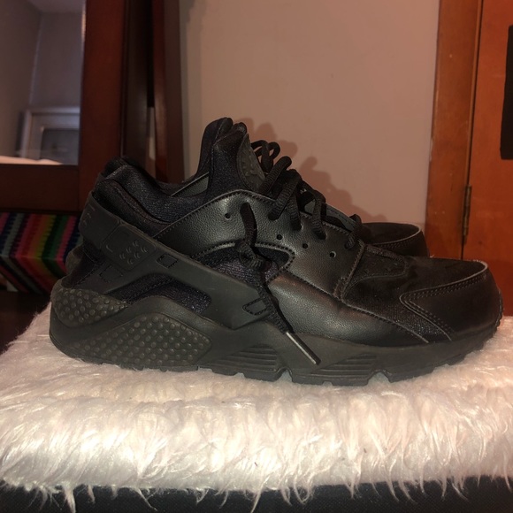 nike shoes huarache black